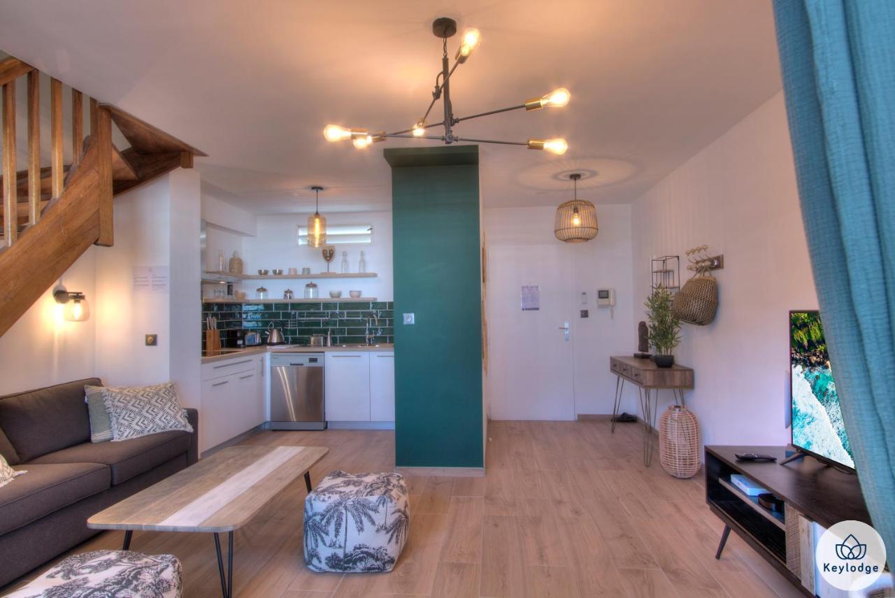 Apt - 4 Pers - Petit Duc - Renove - 44M² - Centre De Mont Rocquefeuil - サンジルレバン エクステリア 写真