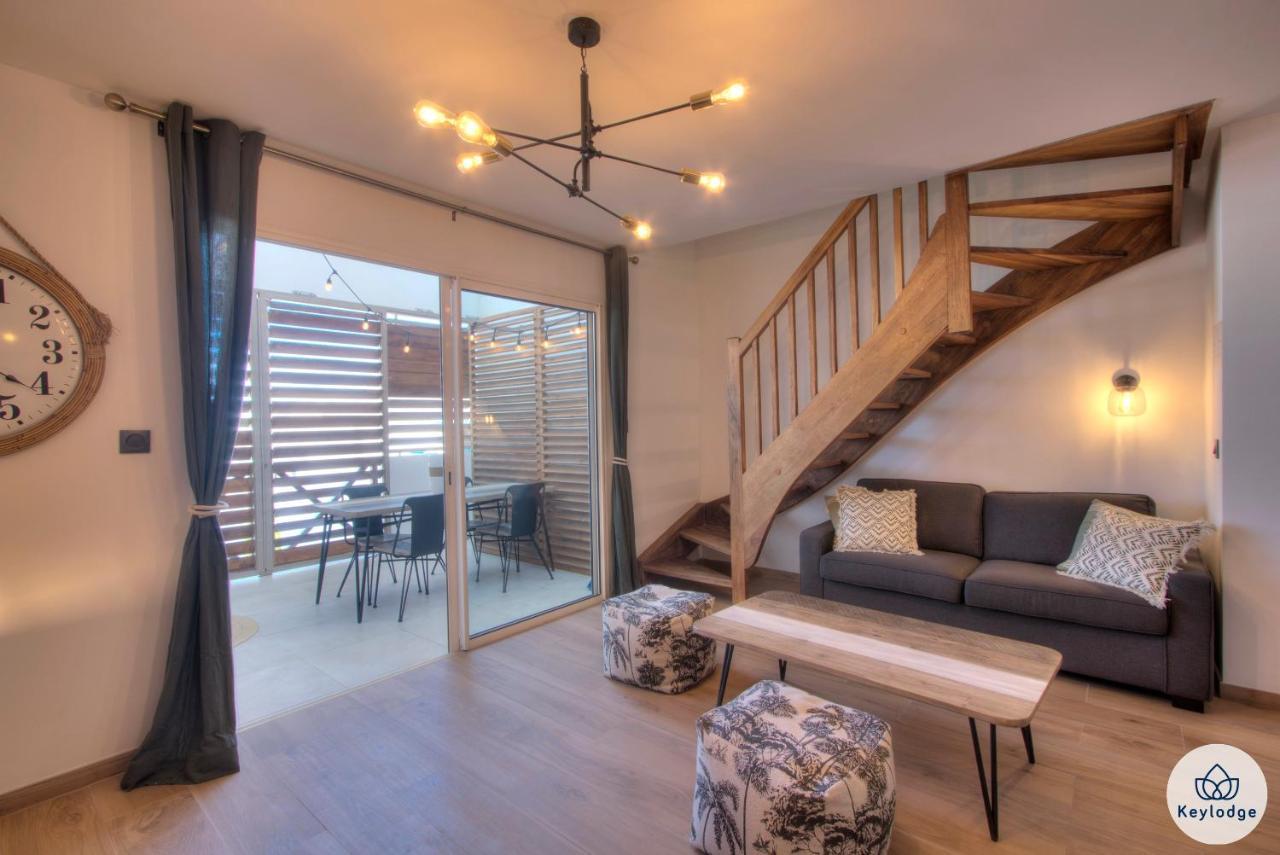 Apt - 4 Pers - Petit Duc - Renove - 44M² - Centre De Mont Rocquefeuil - サンジルレバン エクステリア 写真
